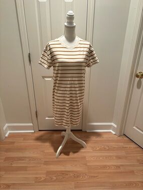 Time and Tru Cream and Tan Striped Short Sleeve Shift Dress